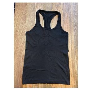 Lululemon Swiftly Tech Racerback - size 6